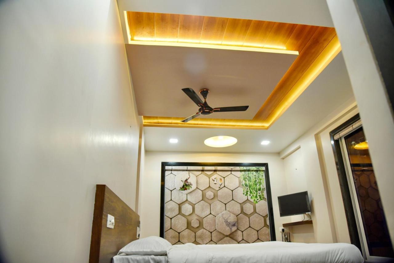 Jimmy Beach Resort Alībāg Ngoại thất bức ảnh
