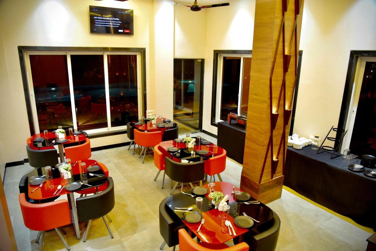 Jimmy Beach Resort Alībāg Ngoại thất bức ảnh