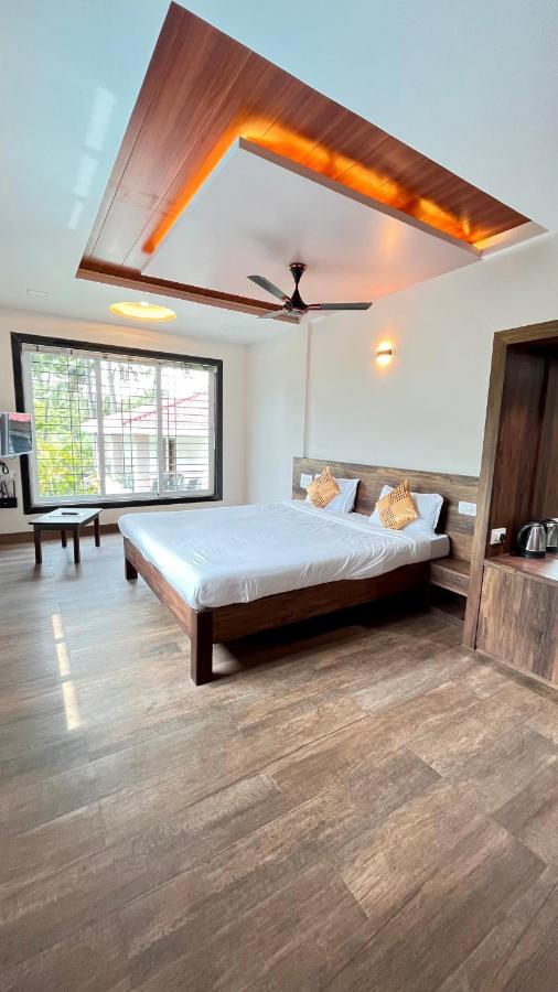 Jimmy Beach Resort Alībāg Ngoại thất bức ảnh